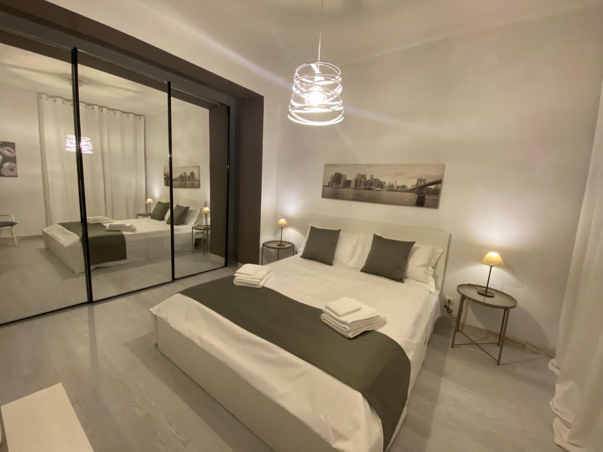 Apartamento Dimora De Amicis 88 Bari Exterior foto