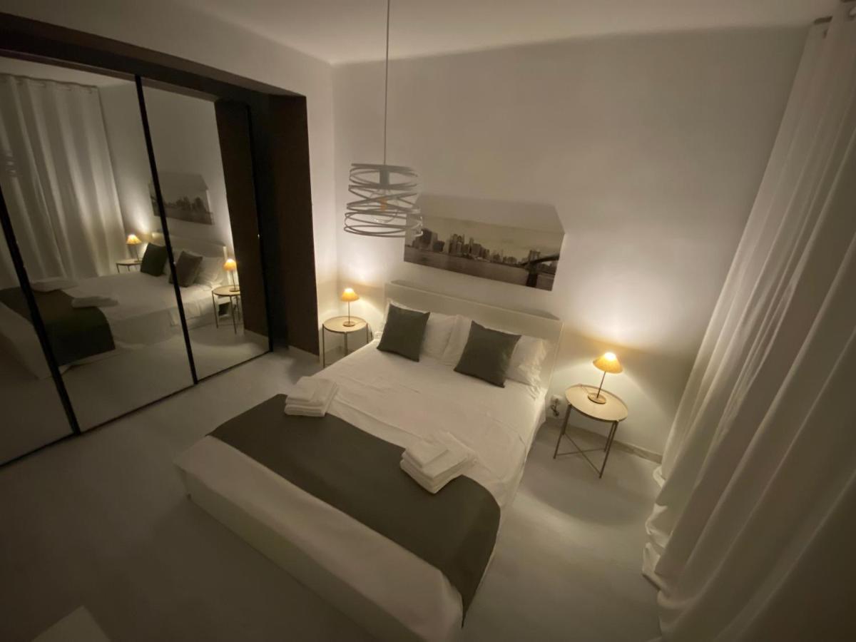 Apartamento Dimora De Amicis 88 Bari Exterior foto
