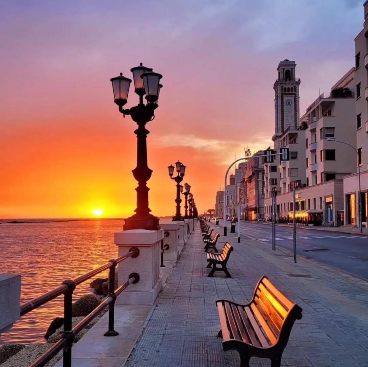 Apartamento Dimora De Amicis 88 Bari Exterior foto